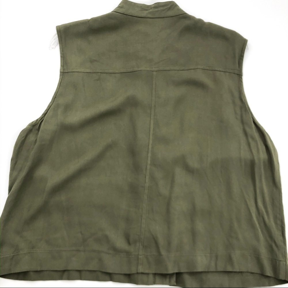 Olive Button Up Vest - Picture 3 of 4